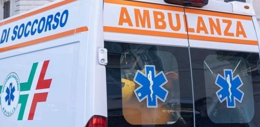 Bici elettrica sotto a un tir a Palermo, un morto