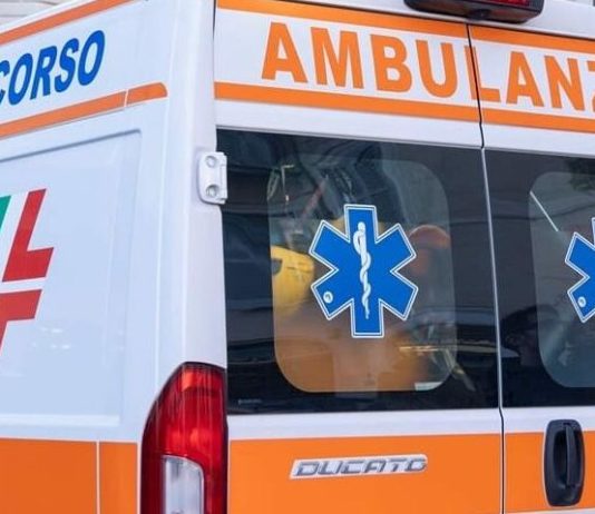 Bici elettrica sotto a un tir a Palermo, un morto