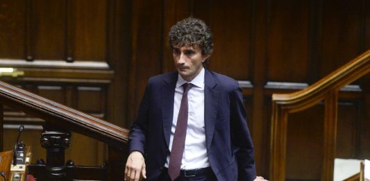 Bignami “Consiglieri del Colle contro Meloni?”. La replica del Quirinale: “Ennesimo attacco che sconfina nel ridicolo”