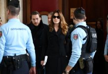 محكمة استئناف باريس توافق على منح ساركوزي فترة مراقبة