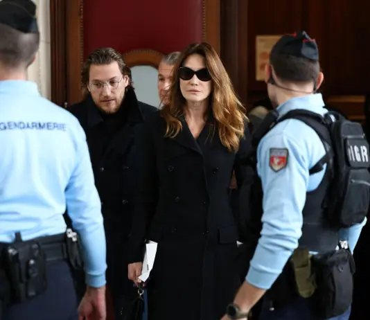 محكمة استئناف باريس توافق على منح ساركوزي فترة مراقبة