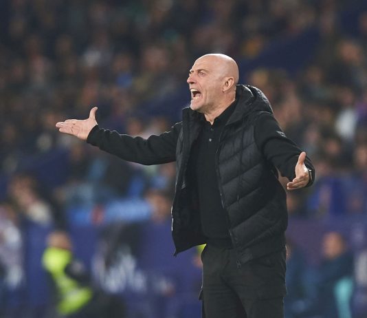 Levante sack head coach Julian Calero