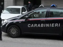 Imprenditore ucciso a coltellate nel Torinese, fermato un uomo legato all’ex della vittima. Ha confessato l’omicidio