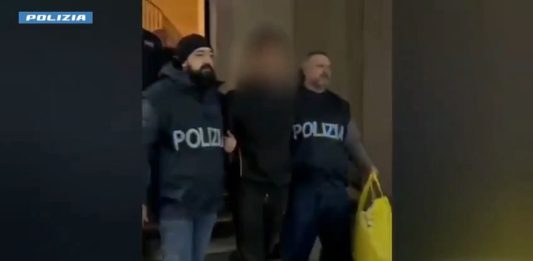 Arrestato il tiktoker Don Alì a Torino per aggressione e minacce a un professore / Video