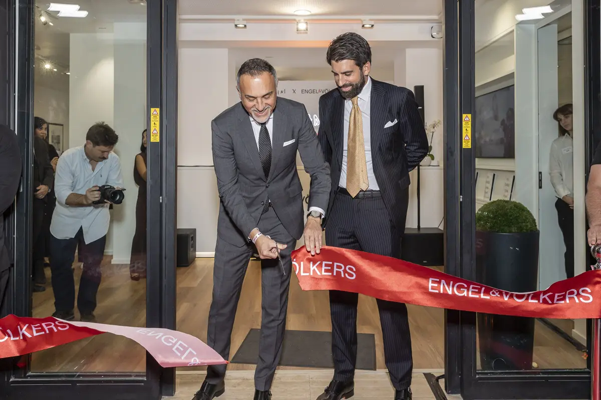 geronimo it anche-nel-2023-le-frecce-tricolori-saranno-con-noi-parola-di-sindaco-A36315 013