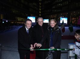 Fontana inaugura “Natale a Palazzo Lombardia”, ricco il programma delle iniziative