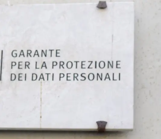 Garante della Privacy, si dimette il segretario generale Fanizza. Il Collegio “Estranei alla richiesta di controllo dei dati dei dipendenti”
