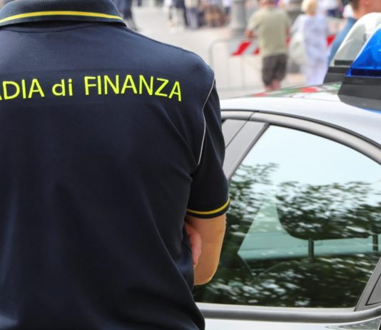 Truffa con associazioni no profit, tre arresti a Cagliari