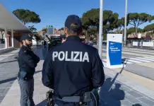 Furti sulla metro A di Roma, arrestati tre borseggiatori