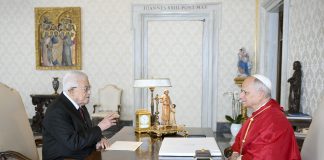 بابا الفاتيكان خلال استقبال عباس: ضرورة إغاثة عاجلة للمدنيين في غزة وإنهاء الصراع