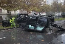 Schianto tra due auto a Milano, due feriti gravi