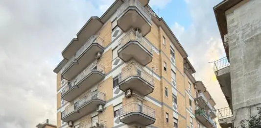 25enne uccide a coltellate la sorella di 23 anni nel Napoletano