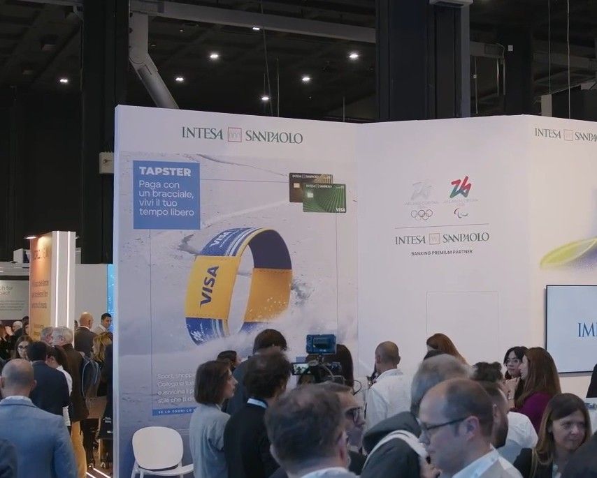 Intesa Sanpaolo, al Salone dei Pagamenti di Milano presentato il bracciale Contactless e Skipass Intesa Sanpaolo, al Salone dei Pagamenti di Milano presentato il bracciale Contactless e Skipass