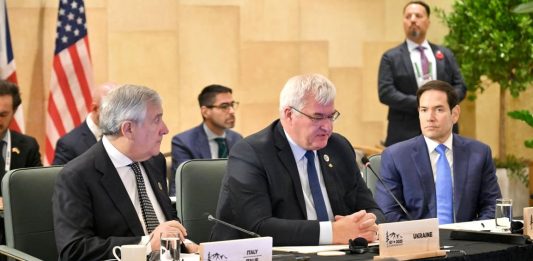 Riunione sull’Ucraina tra Italia, Germania, Francia e Ue a margine del G7 Esteri in Canada, rinnovato il sostegno a Kiev