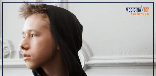 Ansie sociali e pressioni sul futuro, in Italia 54mila adolescenti Hikikomori