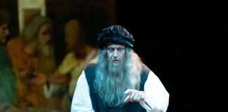 “Essere Leonardo da Vinci” di e con Massimiliano Finazzer Flory approda in Egitto