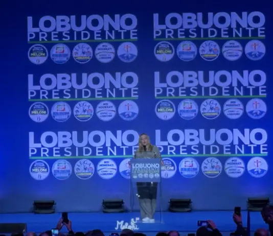 Meloni a Bari “Puntiamo a vincere la sfida di Lobuono in Puglia”. E sulla manovra “Ci vuole coraggio a dire che favorisce i ricchi”