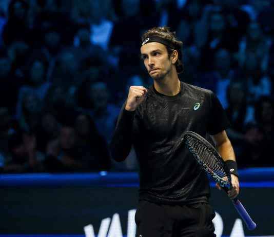 Atp Finals, epico Musetti: rimonta De Minaur ed è ancora in lizza per le semifinali