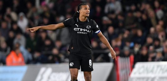 Barcelona, Akè is a target. De Vrij is the alternative