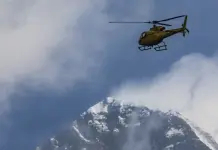 Valanga in Nepal, confermata la morte di tre alpinisti italiani. Farnesina “Scarse speranze per i dispersi Di Marcello e Kirchler”