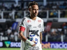 Brazil, Neymar leads Santos to win with a broken meniscus