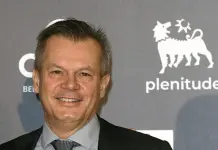 Eni, ceduto il 20% di Plenitude a fondi Ares Alternative Credit. Goberti “Avanti nel percorso di crescita”
