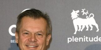 Eni, ceduto il 20% di Plenitude a fondi Ares Alternative Credit. Goberti “Avanti nel percorso di crescita”