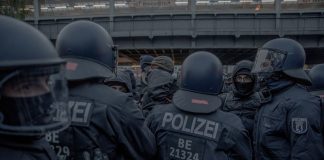 Germania, la polizia di Berlino arresta un uomo sospettato di pianificare un attentato terroristico