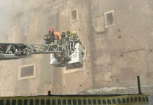 Roma, crolla una parte della Torre dei Conti