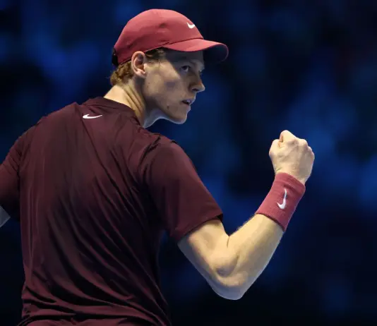 Buona la prima per Jannik Sinner alle Atp Finals, Auger-Aliassime battuto in due set