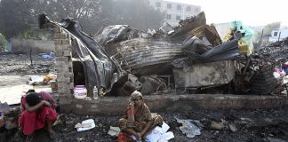 ثمانية قتلى في انفجار سيارة قرب محطة مترو نيودلهي