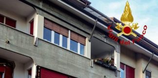 Esplosione in una palazzina nel Torinese, c’è un ferito grave. Evacuato lo stabile