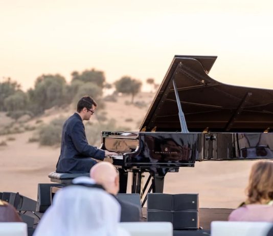 حفل موسيقي للمايسترو أليساندرو مارتيري في صحراء رأس الخيمة