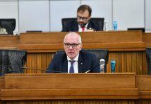 Renzo Testolin eletto nuovo Presidente della Regione autonoma Valle d’Aosta