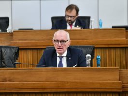 Renzo Testolin eletto nuovo Presidente della Regione autonoma Valle d’Aosta