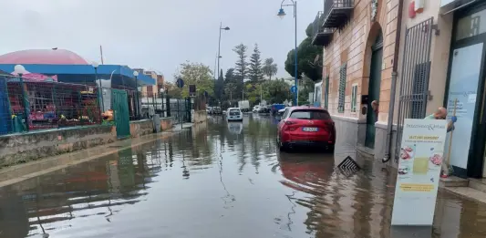 Maltempo, i commercianti di Mondello protestano e inviano una lettera al sindaco di Palermo