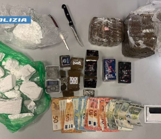 Torino, sequestrati più di tre chili di droga nel quartiere Barriera di Milano