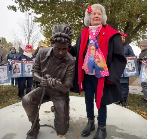 La Console d’Italia a Detroit celebra il Veterans Day, un omaggio alla statua di Frances “Fran” Mauro Masters