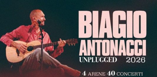 Biagio Antonacci ritorna sul palco la prossima estate con Unplugged 2026