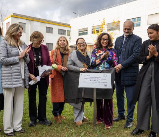 UniBg, inaugurata l’aiuola di Iris Barbate in memoria di Paola Mostosi