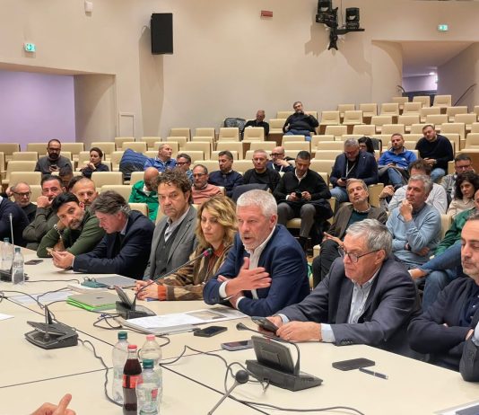 Firmato il contratto dei Metalmeccanici, aumento salariale di 205 euro sui minimi