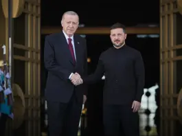 Erdogan riceve Zelensky “Pronti a discutere con la Russia proposte per il cessate il fuoco in Ucraina”