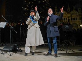 “Venezia. It’s Christmas Time”, Piazza San Marco risplende tra l’albero e le luci