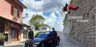 Aggredisce la madre colpendola con un martello, arrestato un 38enne ad Alatri