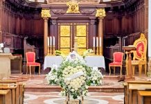 Folla ai funerali del giovane ucciso a Capizzi, domani la fiaccolata