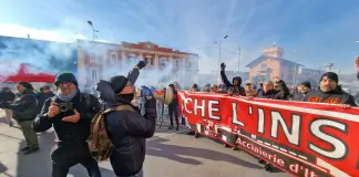 Ex Ilva, via libera dal Cdm a decreto legge per la continuità degli impianti. A Genova sciolto il blocco stradale