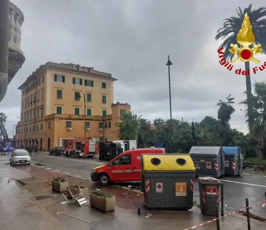 Forti piogge in Liguria, a Genova esondazioni e danni