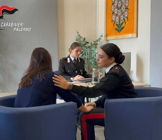 Devasta il B&B della ex con una mazza da baseball, arrestato un uomo di 39 anni nel Palermitano