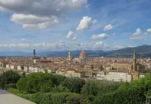 Il 25 novembre a Firenze “QN per le donne – Un minuto di rumore”