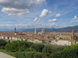 Il 25 novembre a Firenze “QN per le donne – Un minuto di rumore”